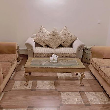 Royal Grace Guest House Islamabad Extérieur photo