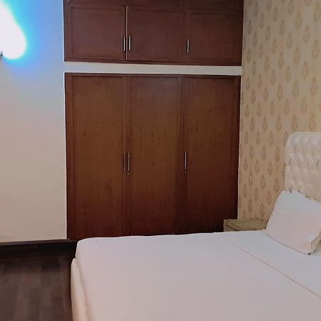 Royal Grace Guest House Islamabad Extérieur photo