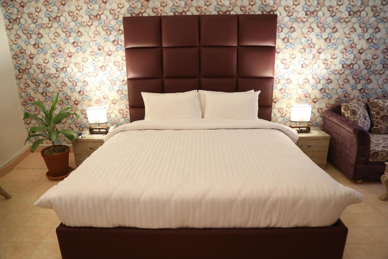 Royal Grace Guest House Islamabad Extérieur photo