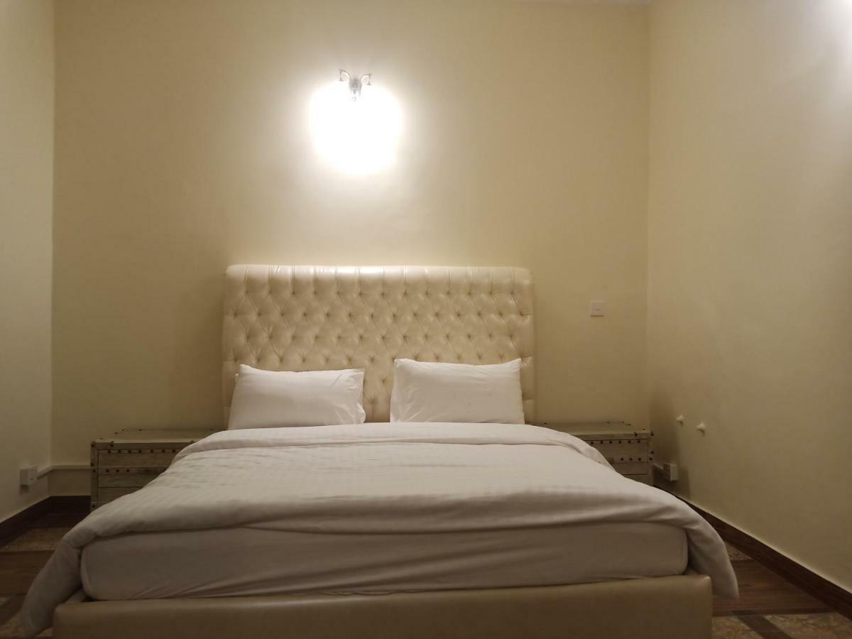 Royal Grace Guest House Islamabad Extérieur photo